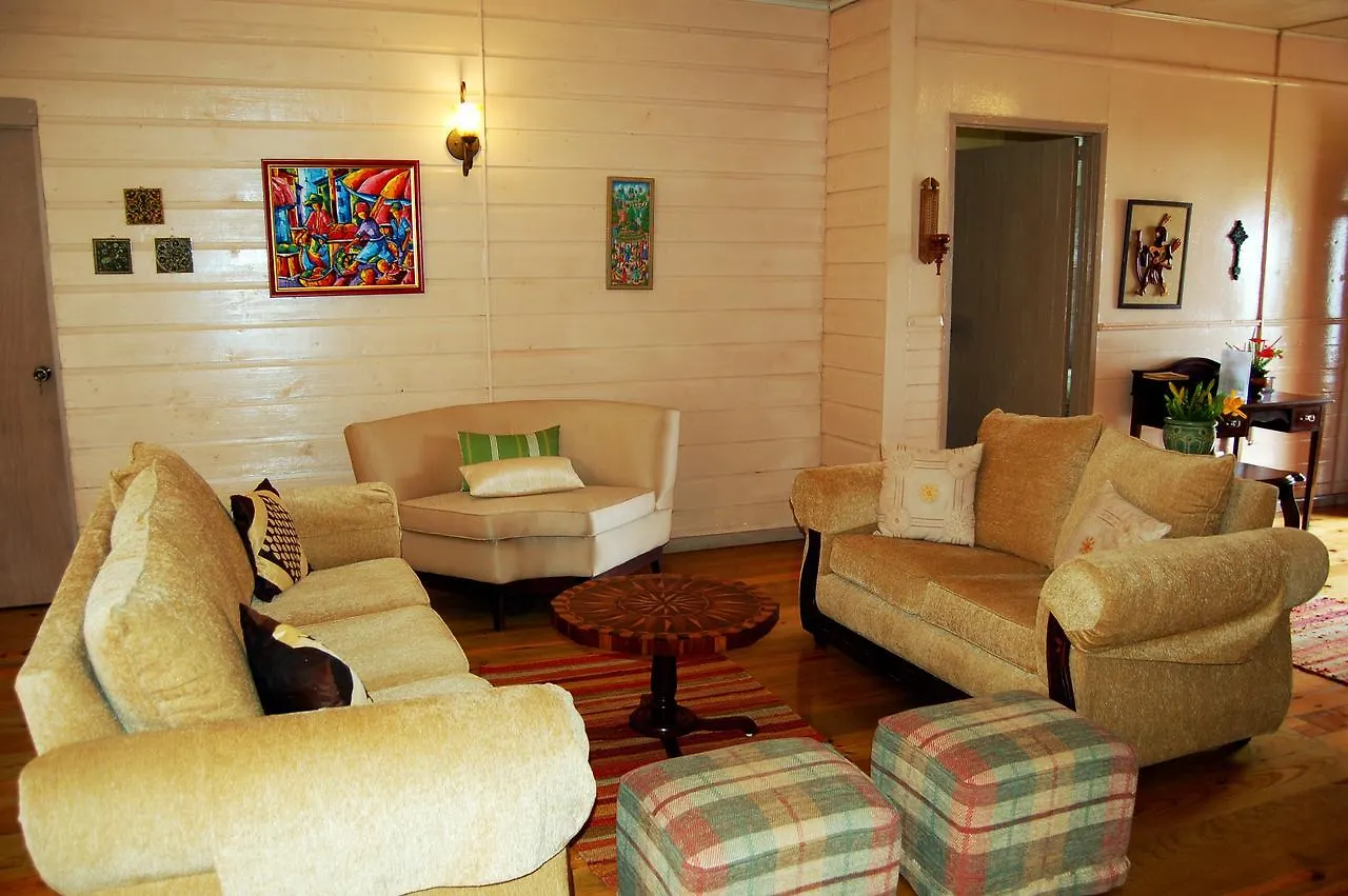 Barbecue Heritage Gardens Cottage - Jm Newcastle Jamaica